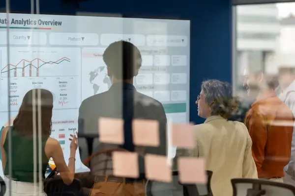 Marketing strategico, differenze con marketing operativo